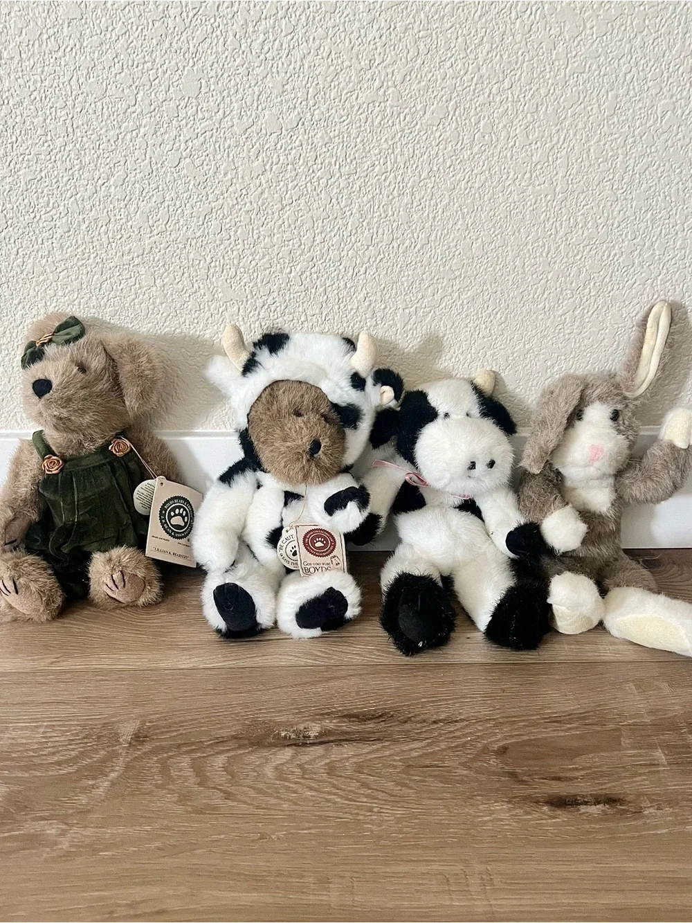 Boyd’s Bears- LOT of 4- 2 bears, cow, bunny